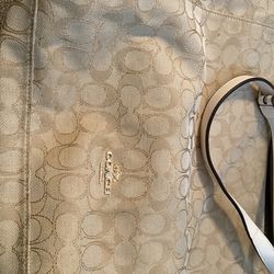 Excellent Condition Coach Purse