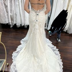 Essence Of Australia Wedding Dress