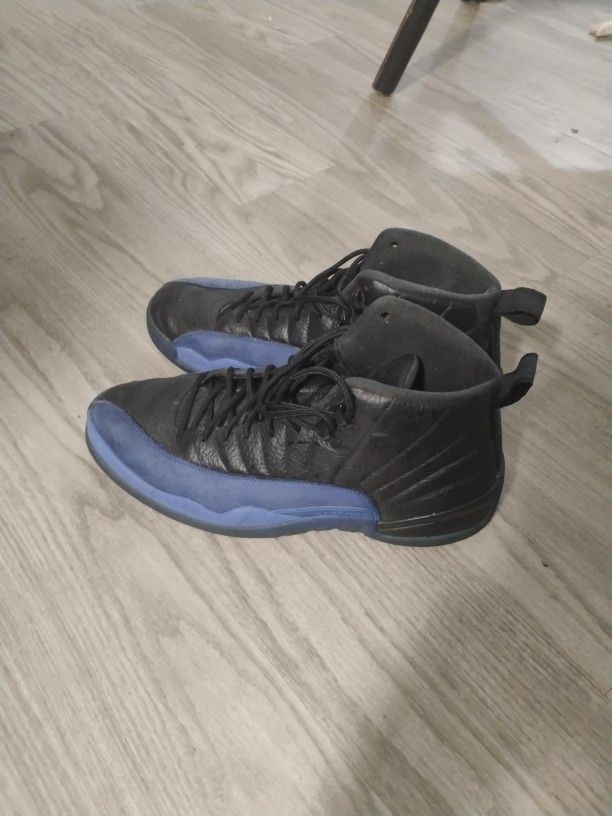 Air Jordan 12 Retro In dark blue & black Size 12
