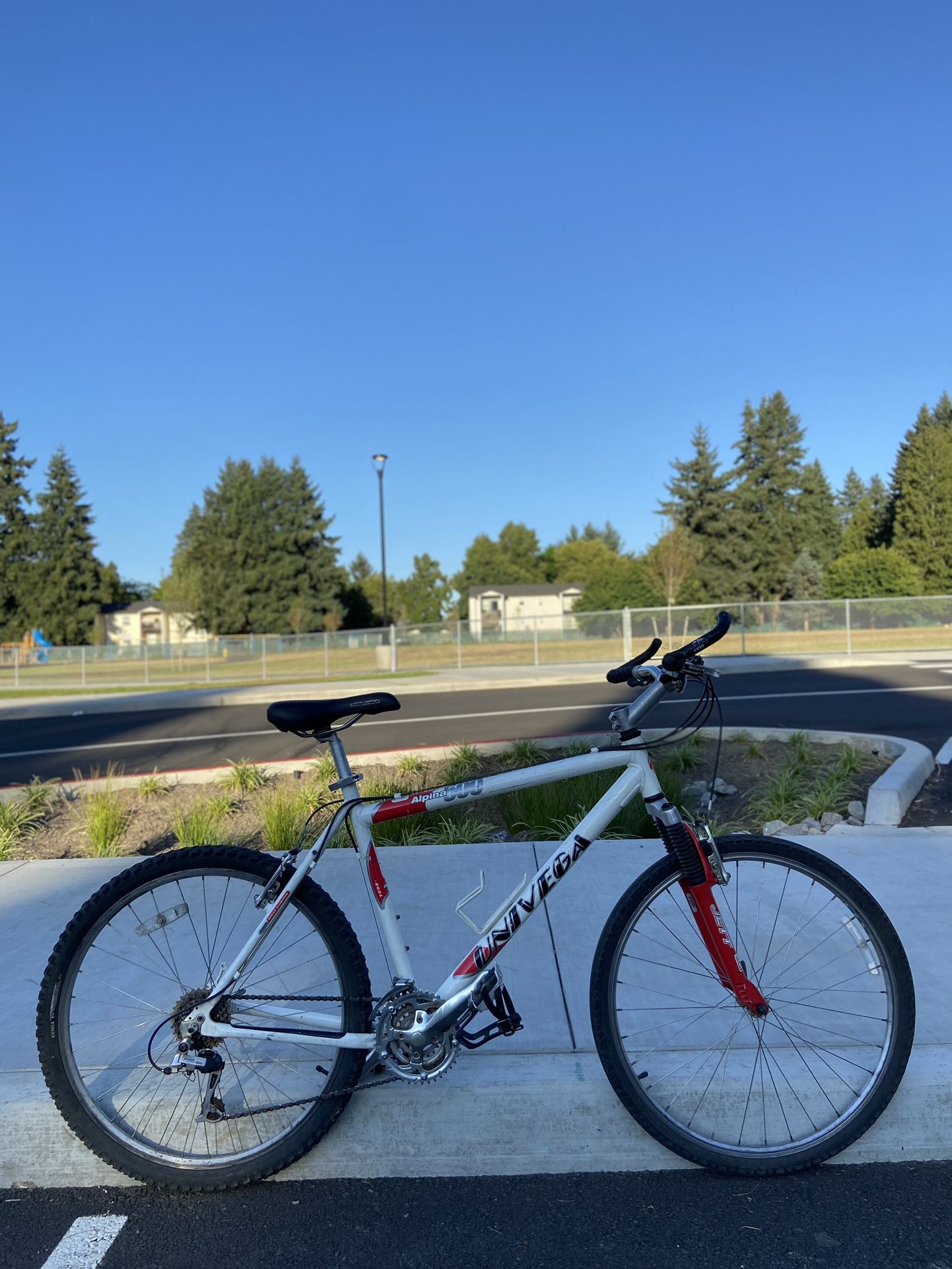 26" Bike Univega Alpina 500 Front Suspension Aluminium Mountain Bicycle For Sale Biking Cycling 24speed
