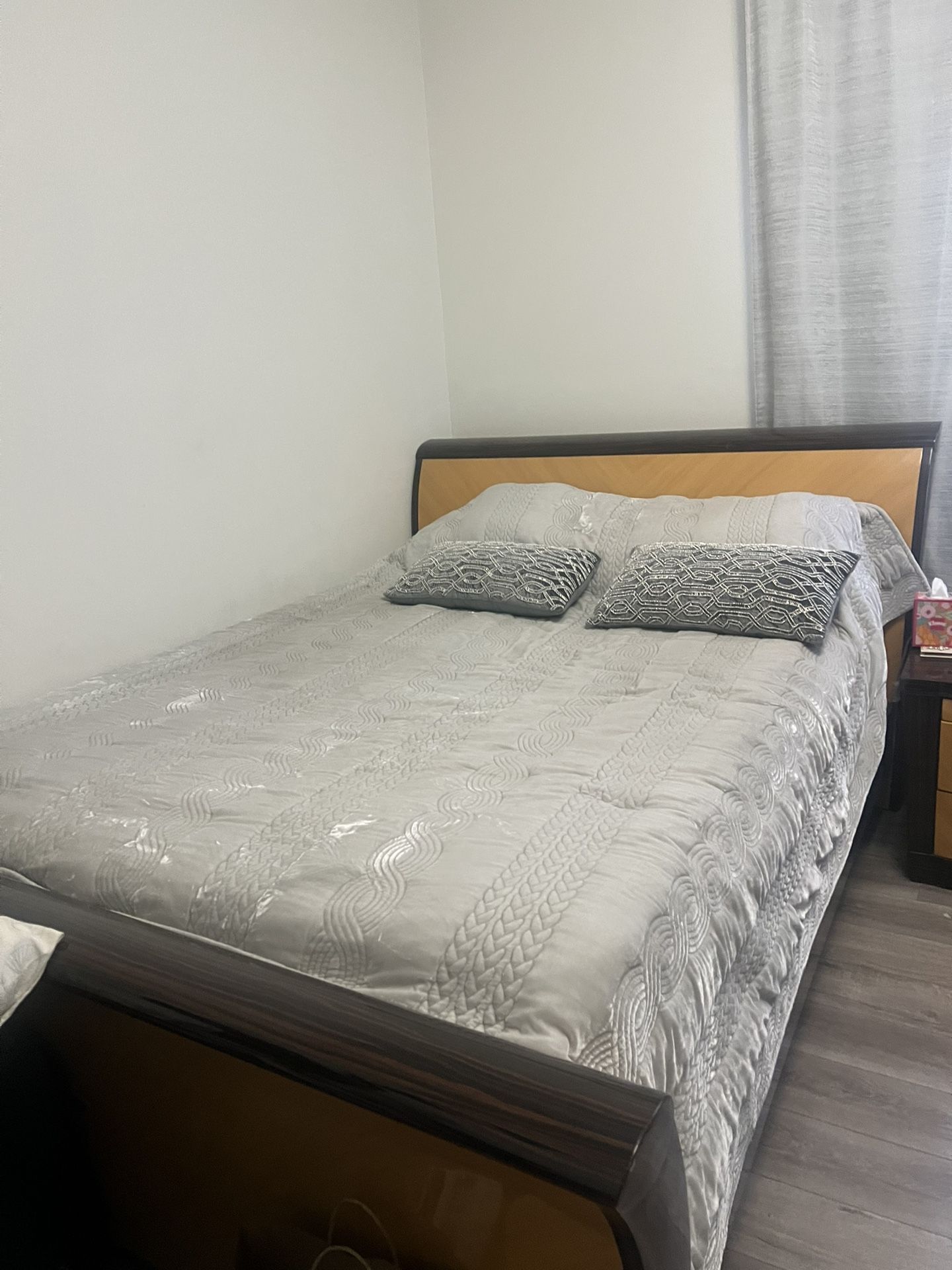 Bedroom Set 