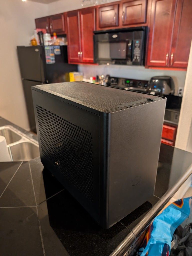 Coolermaster NR200 ITX Case
