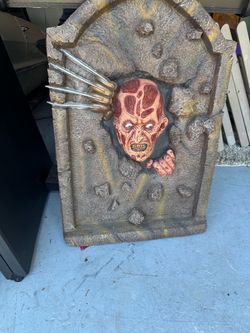 Rubies nightmare on elm street tombstone