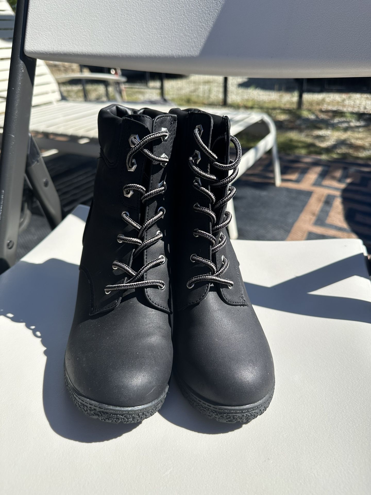 Women’s Size 8 Heels