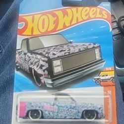 Black Widow Hot Wheels 