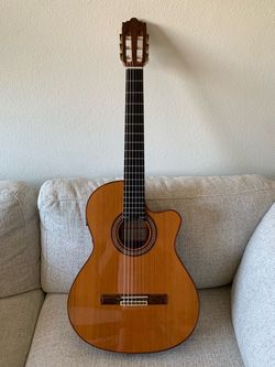 Jose Ramirez 2CWE 2006 classical guitar