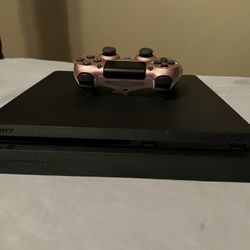PS4 Slim With Controller