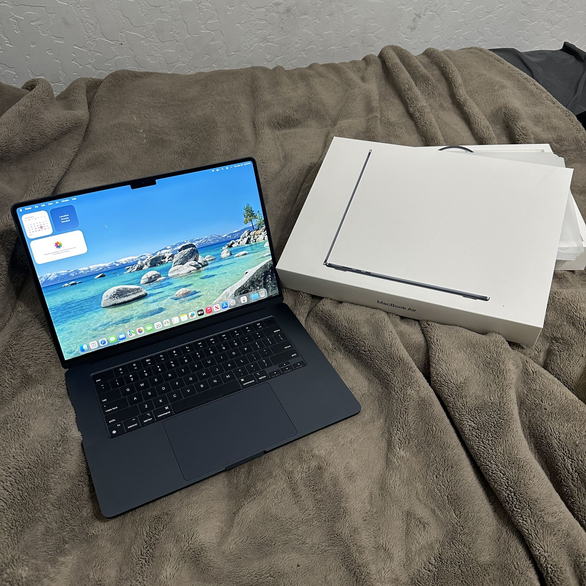 2024 MacBook Air 15” M3 Midnight Black 256GB