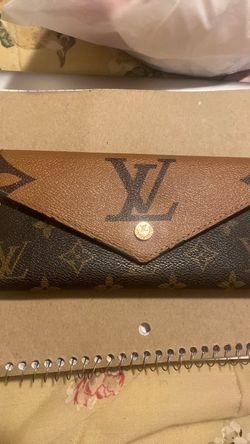 LV  wallet