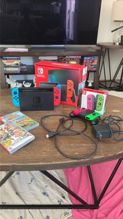 Nintendo Switch/ with extra Joy cons