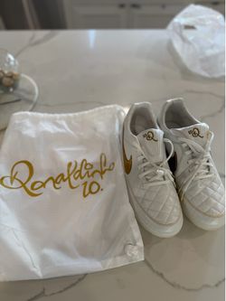 Nike Ronaldinho x Tiempo