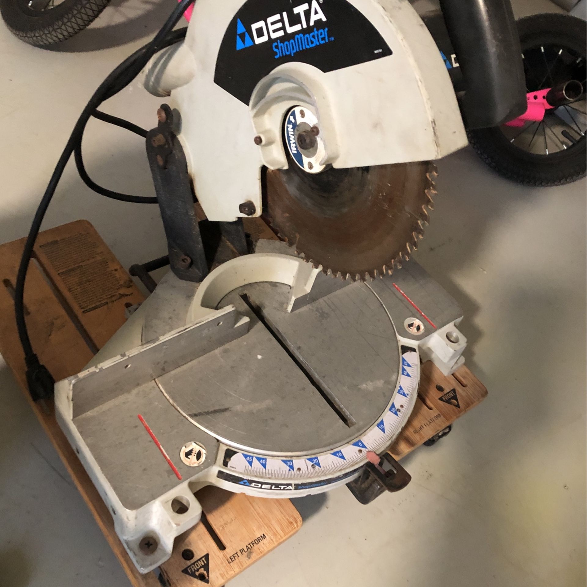 Delta Band Saw & 10” Power Miter Saw Combo for Sale in Bakersfield, CA