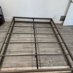 Olee Sleep 9 Inch Modern Metal Platform Bed Frame,