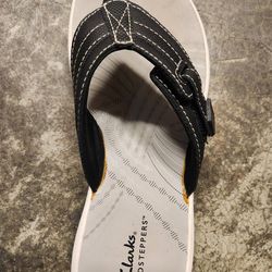 Womens Clark's  size 7 sandal