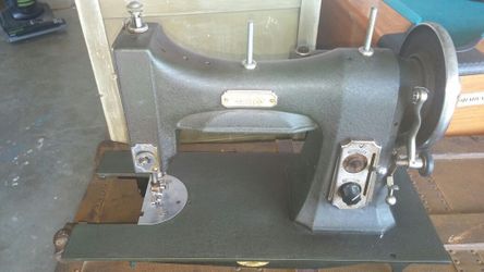1927 Sewing Machine