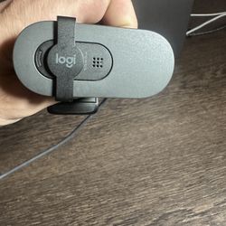 Logitech Brio 100
