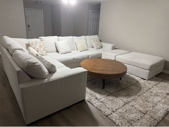 Ashley Furniture 5-Piece Modular Sectional, Nesting Coffee Tables, Rug & Lamp (like new!)