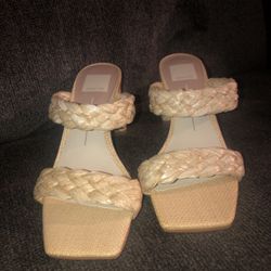 Shoe