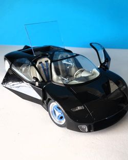 Maisto Ford GT90 Special Edition 1:18 Scale
