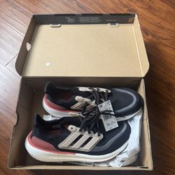 Adidas ultraboost Light
