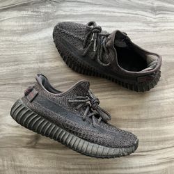 Size 5.5 Men’s/ 7 Women’s- adidas Yeezy Boost 350 V2 Black Reflective