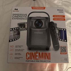 Cinemini Miniature Projector(BRAND NEW)