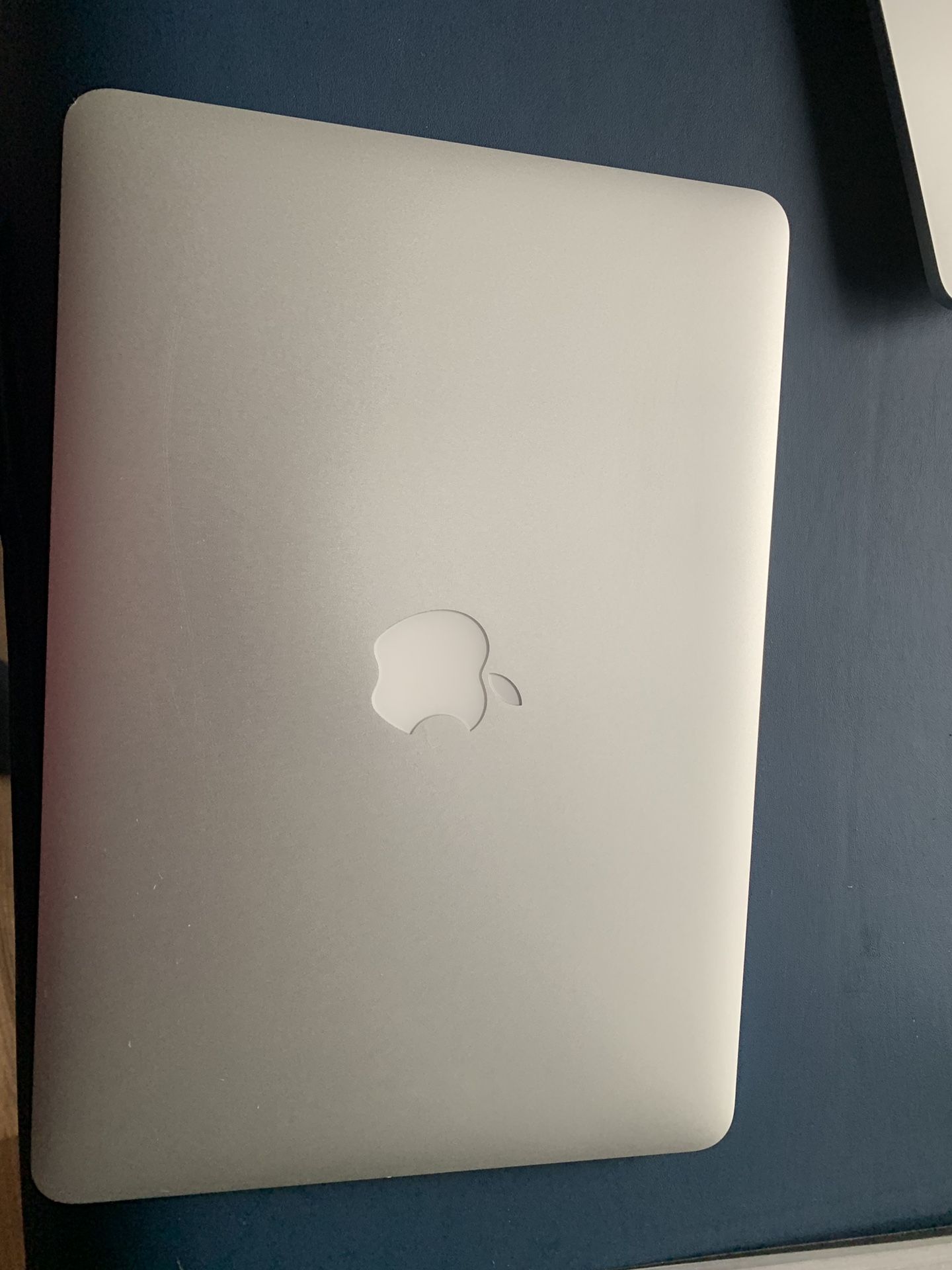 MacBook pro 13”