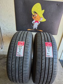 225/55/18 Hankook Tires (2)