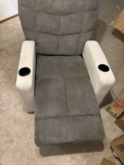 Gray Oversized Massage Rocker Recliner Chair – 2 Cup Holders, Heat & Remote