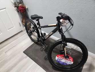 Ozark Tral Bike Aluminum 24 8 Speed Mont Sports New Ready To Ride good condition