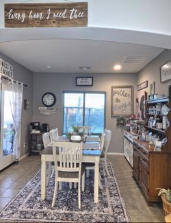 Ashley Whitesburg Dining Table + 6 Chairs