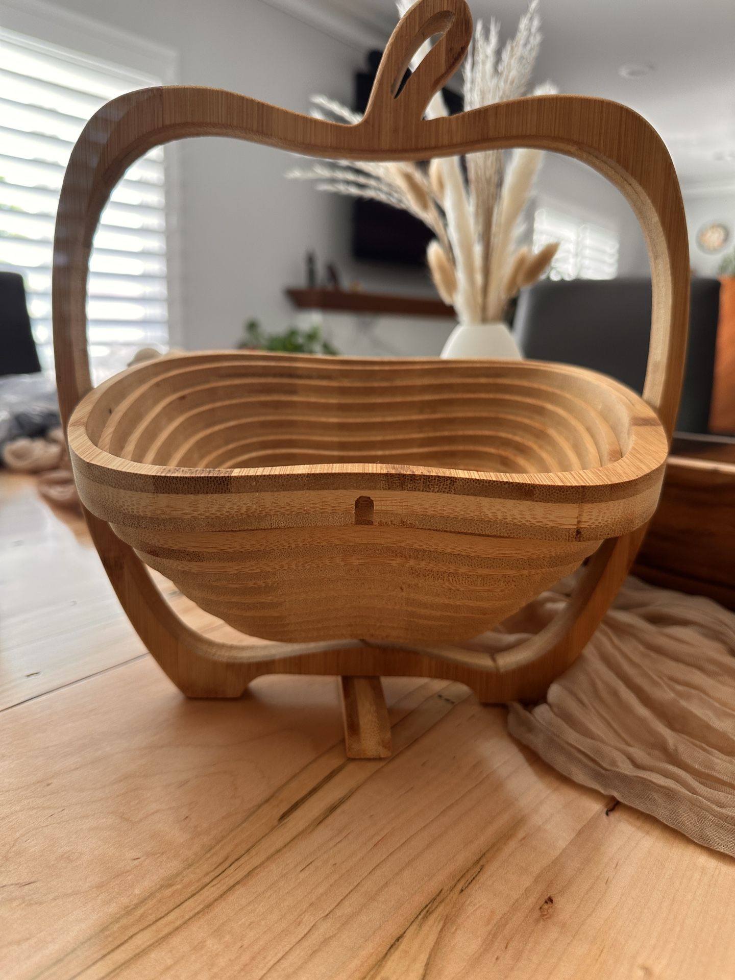 Bonnie & Pop Collapsible Wooden Apple Fruit Basket / Trivet 