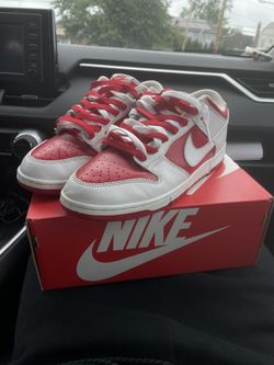 Nike dunk low Championship Red