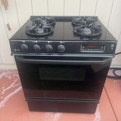 GE  Gas Stove Black With Vent Black