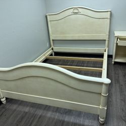 Queen Bed Frame And Nightstand 