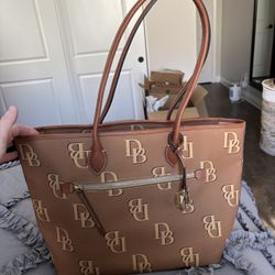 Dooney And Bourke