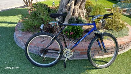 GT timberline Mens Mountain Bike With Susp LG xlnt 26"