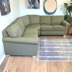 Braxton Culler Sectional Couch Sofa **ALL NYC DELIVERY**