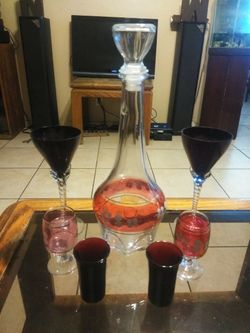Beautiful glass set, red