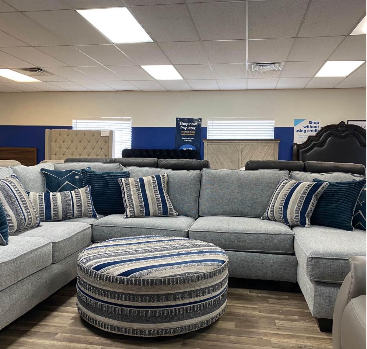 Sectionals,sofas,livingroom Sets,ottomans