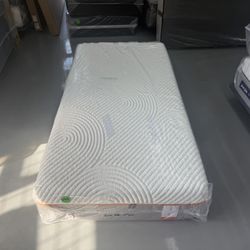 TWIN SIZE TEMPURPEDIC CONTOUR SUPREME MATTRESS & BOX SPRING BED SET