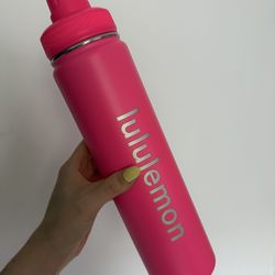 New lululemon water bottles stainless steel 24 oz