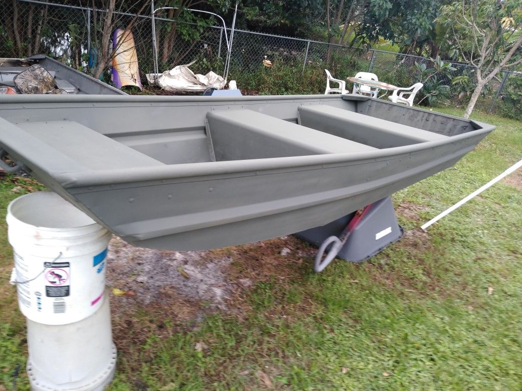 10 ft aluminum lake boat