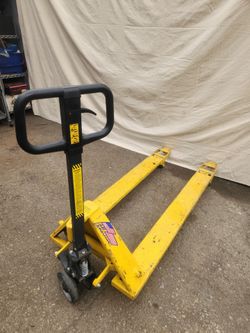 Pallet jack in working  condition