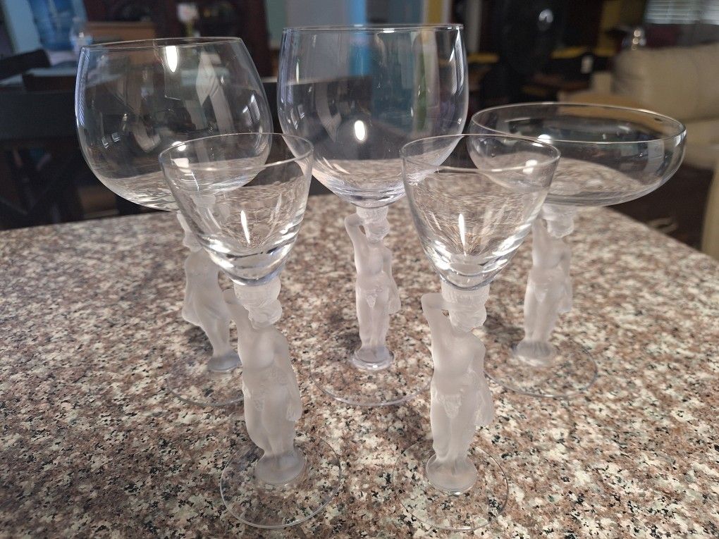 5 Vintage French Bayel Crystal Bacchus Glasses