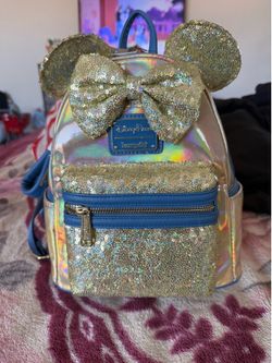 New with tags Disney loungfly