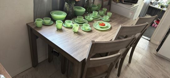 Dining room table