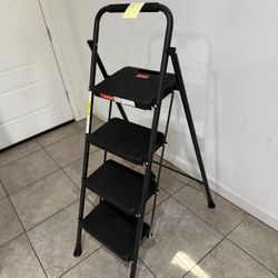 Hdtower Brand Heavy Duty 4 Step  Ladder - L176 
