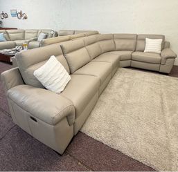 Julius ll  5- pc leather L sectional with 3 power recliners