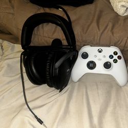 Headset & Xbox Controller Bundle Both New 